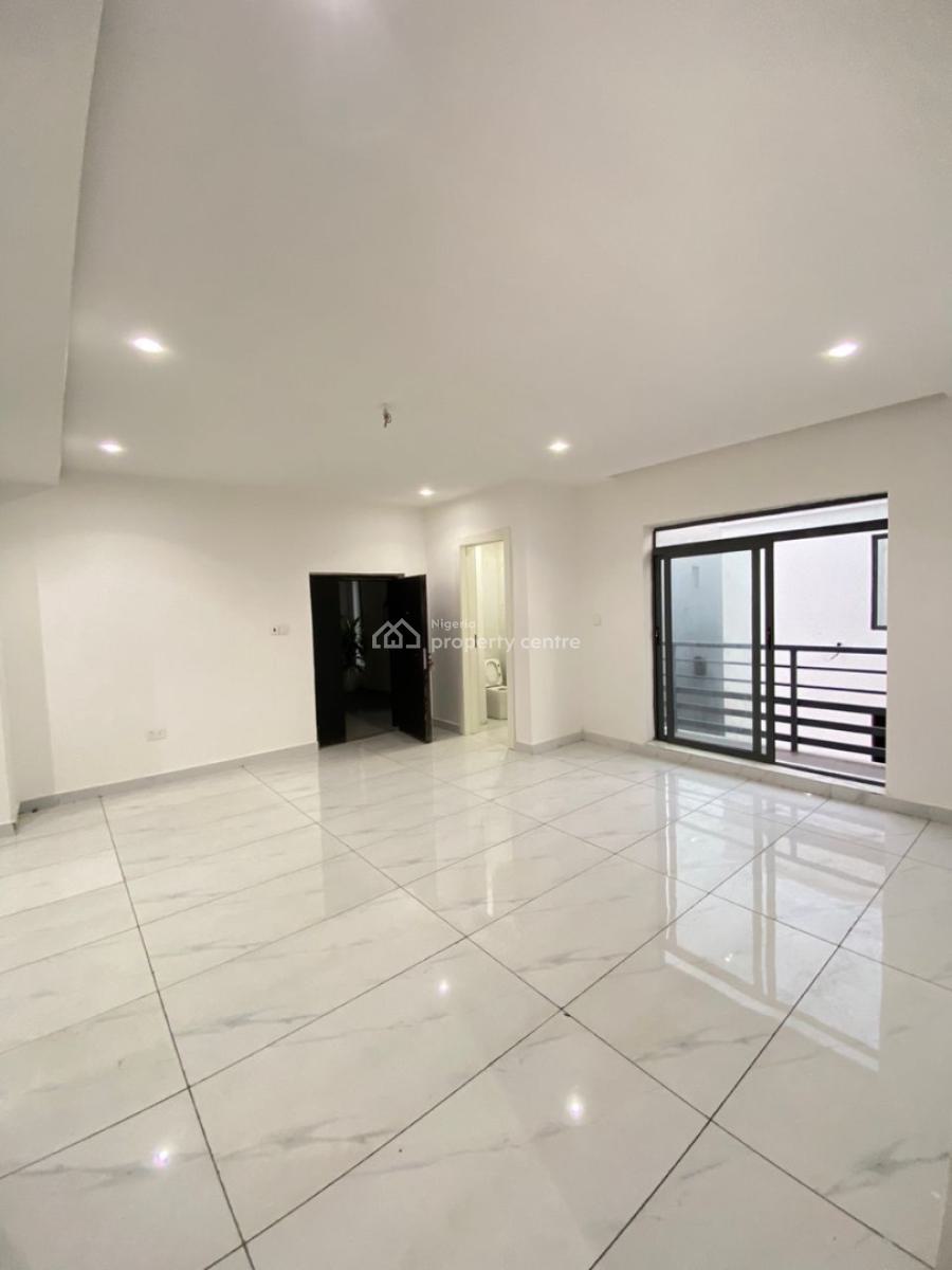 Brand New 3 Bedroom Apartment with Pool, Elevator and Rooftop, Lekki Phase 1, Lekki, Lagos, Flat / Apartment for Rent