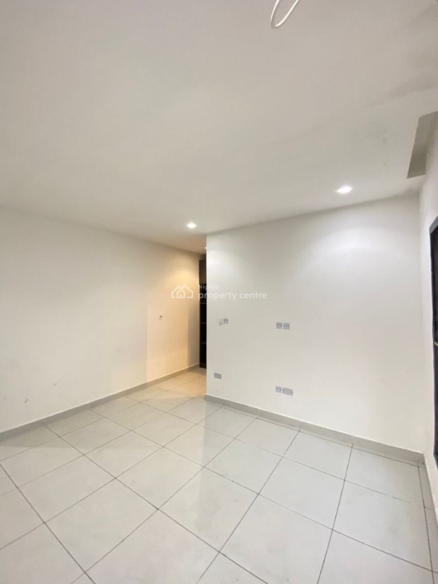 Brand New 3 Bedroom Apartment with Pool, Elevator and Rooftop, Lekki Phase 1, Lekki, Lagos, Flat / Apartment for Rent