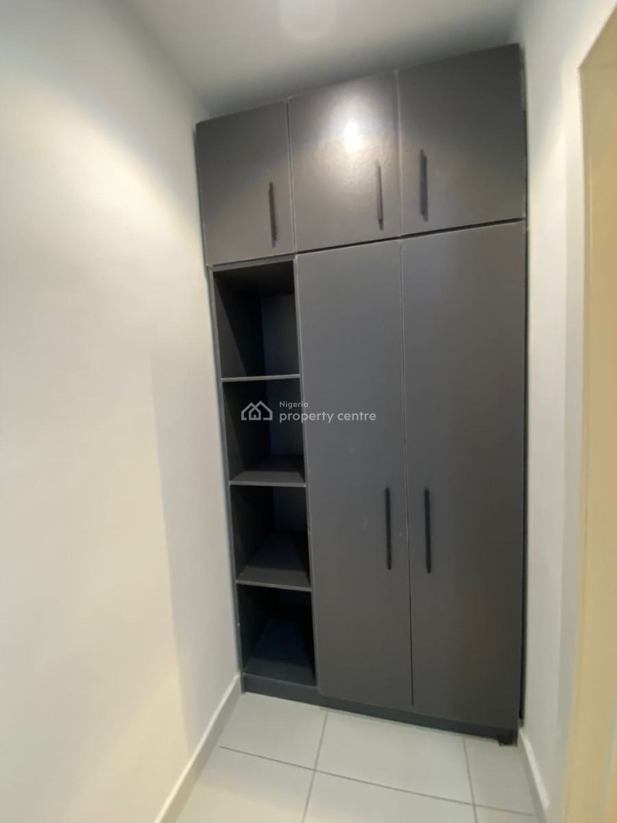 Brand New 3 Bedroom Apartment with Pool, Elevator and Rooftop, Lekki Phase 1, Lekki, Lagos, Flat / Apartment for Rent