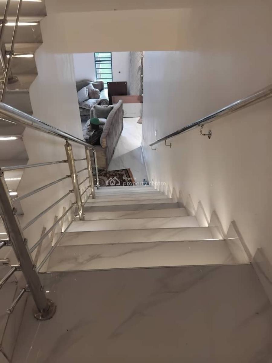 5 Bedroom Detached House  with Bq, Omole Phase 1, Ikeja, Lagos, Flat / Apartment for Rent