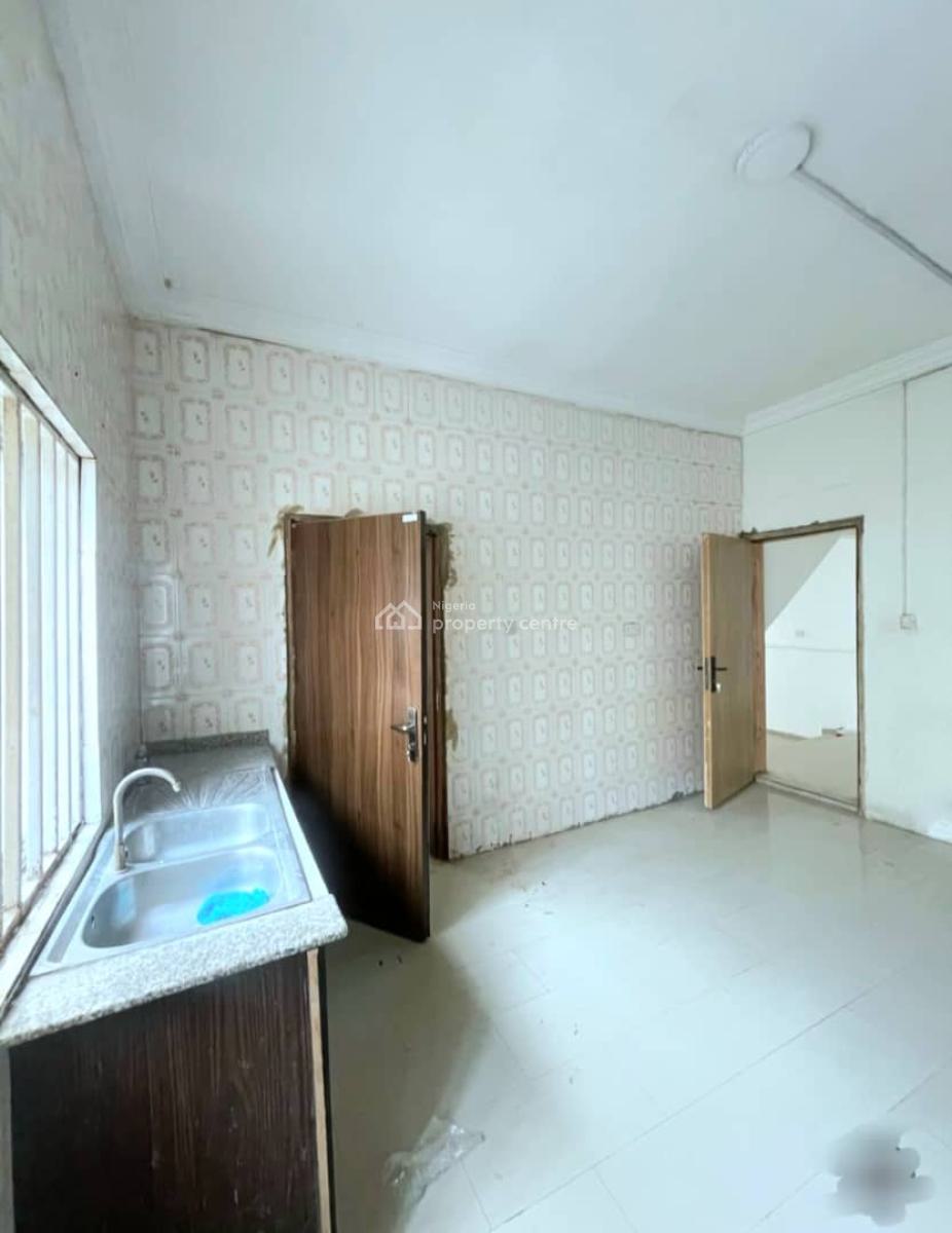4 Bedroom Duplex, Lekki Phase 1, Lekki, Lagos, Office Space for Rent