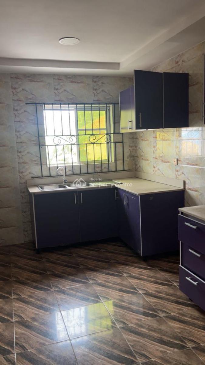 Massive 3 Bedroom Flat Upstairs, Blue House Global Awoyaya, Awoyaya, Ibeju Lekki, Lagos, Flat / Apartment for Rent