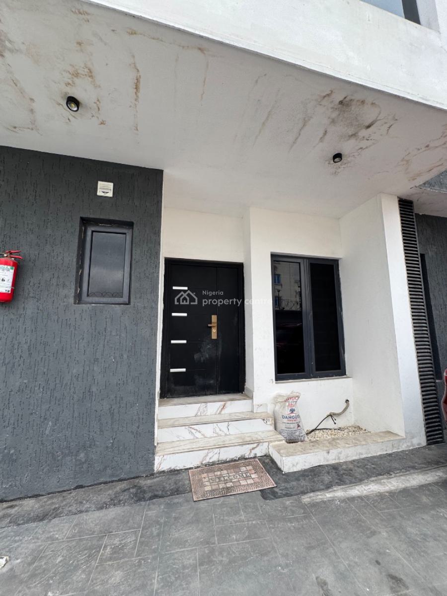 Luxury 3 Bedrooms Terraced with a Bq, Ologolo, Ologolo, Lekki, Lagos, Terraced Duplex for Rent
