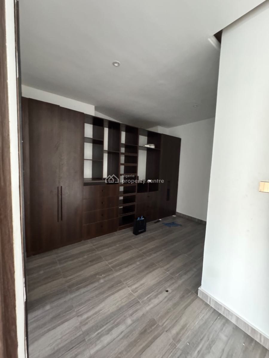 Luxury 3 Bedrooms Terraced with a Bq, Ologolo, Ologolo, Lekki, Lagos, Terraced Duplex for Rent