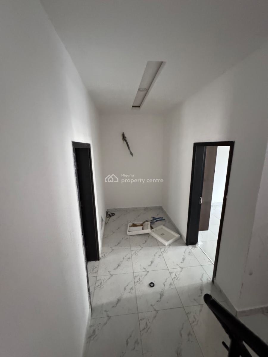 Luxury 3 Bedrooms Terraced with a Bq, Ologolo, Ologolo, Lekki, Lagos, Terraced Duplex for Rent