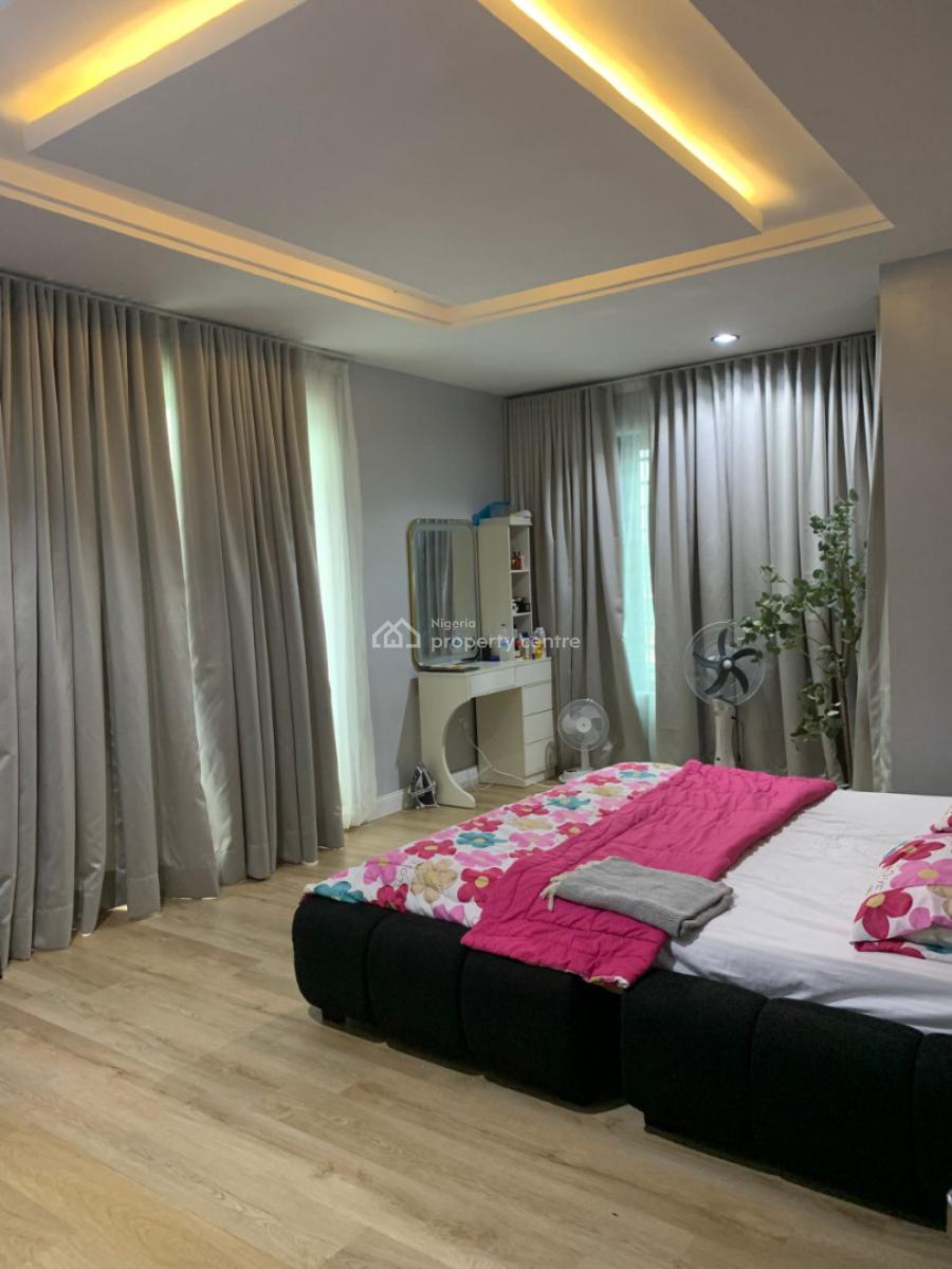2-bedroom Apartment, Ologolo, Lekki, Lagos, Flat / Apartment for Sale