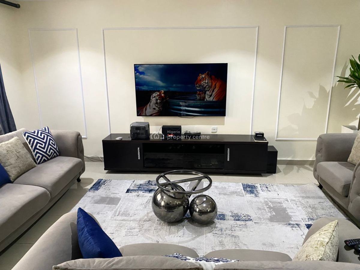 Serviced 4 Bedroom Terrace, Off Admiralty Way, Lekki Phase 1, Lekki, Lagos, Flat / Apartment for Rent