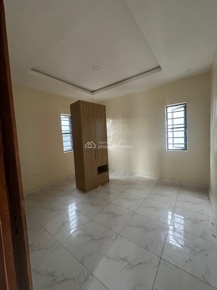 Newly Built 3 Bedroom Apartment, Osapa, Lekki, Lagos, Flat / Apartment for Rent