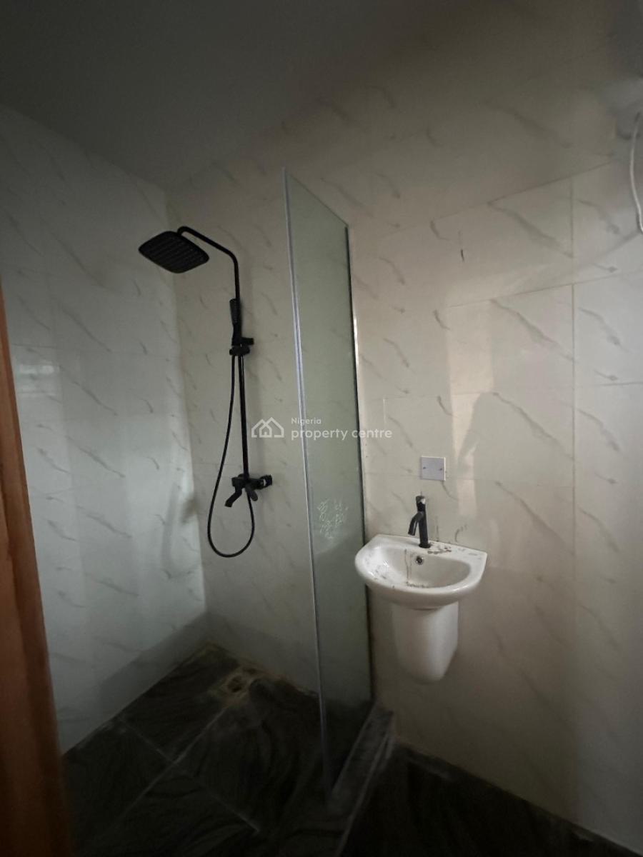 Newly Built 3 Bedroom Apartment, Osapa, Lekki, Lagos, Flat / Apartment for Rent