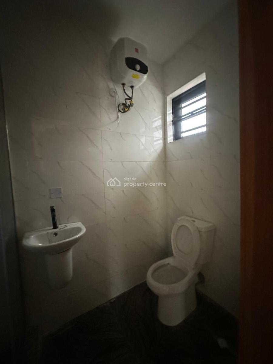 Newly Built 3 Bedroom Apartment, Osapa, Lekki, Lagos, Flat / Apartment for Rent