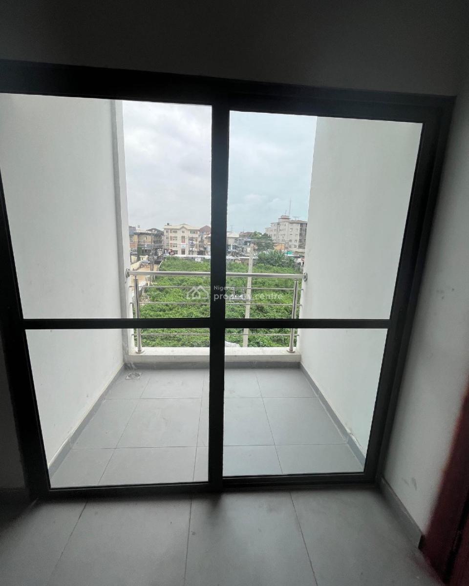 Lovely 2 Bedroom Apartment, Agungi, Agungi, Lekki, Lagos, Block of Flats for Sale