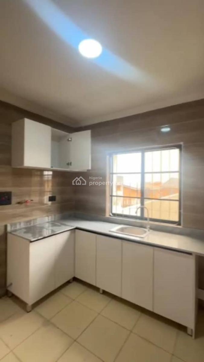 Lovely 2 Bedroom Flat, Adigboluja Street Off Alhaji Kosoko, Ojodu, Lagos, Flat / Apartment for Rent