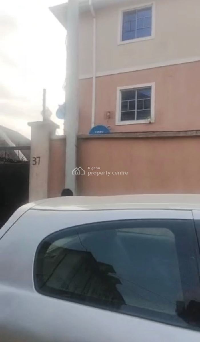2 Storey Building Block of 8 Flat That Need No Renovation on a Full Pl, Duro Oyedoyin Street Off Adeshina Road Ijeshatedo Surulere Lagos, Surulere, Lagos, Block of Flats for Sale