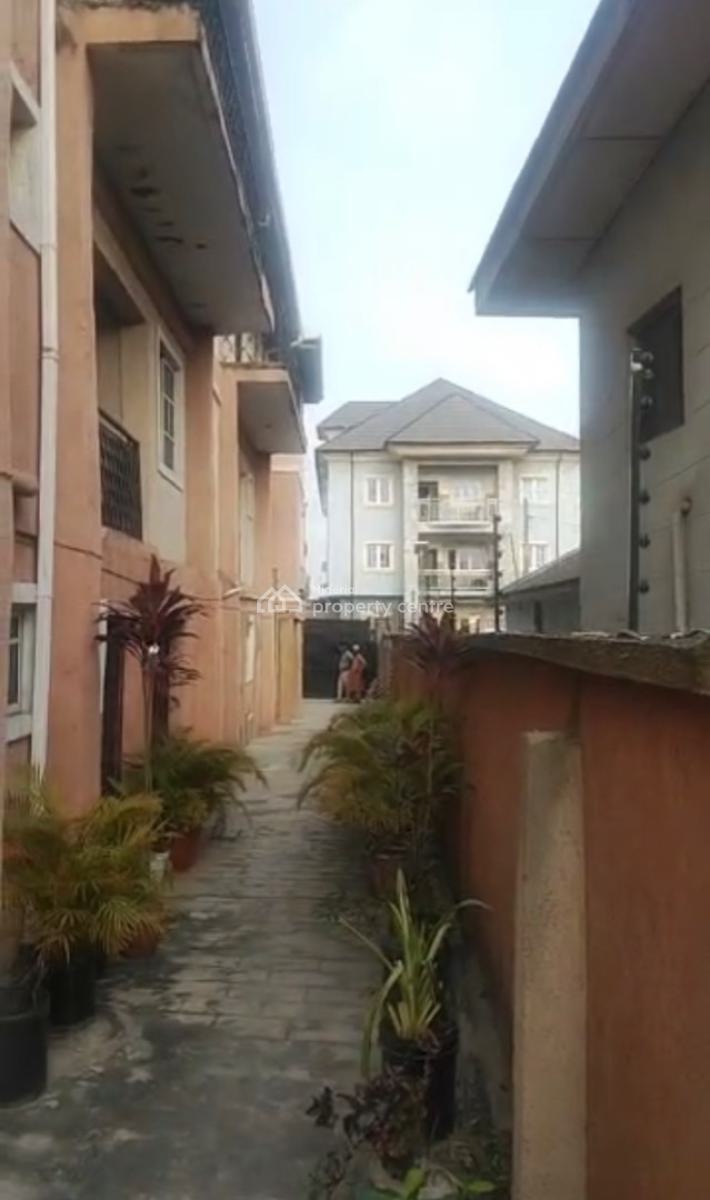 2 Storey Building Block of 8 Flat That Need No Renovation on a Full Pl, Duro Oyedoyin Street Off Adeshina Road Ijeshatedo Surulere Lagos, Surulere, Lagos, Block of Flats for Sale