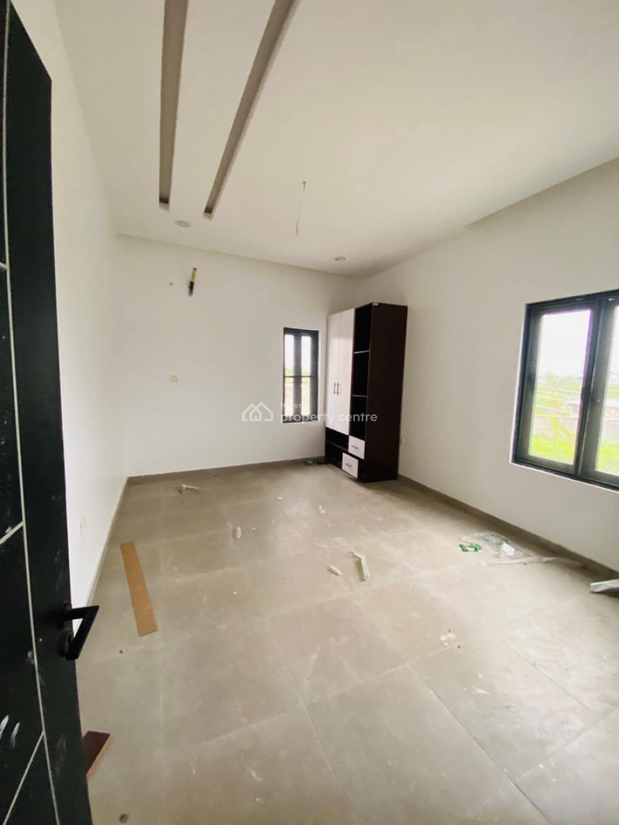 2 Bedroom Apartment, Ogombo, Ajah, Lagos, Flat / Apartment for Sale