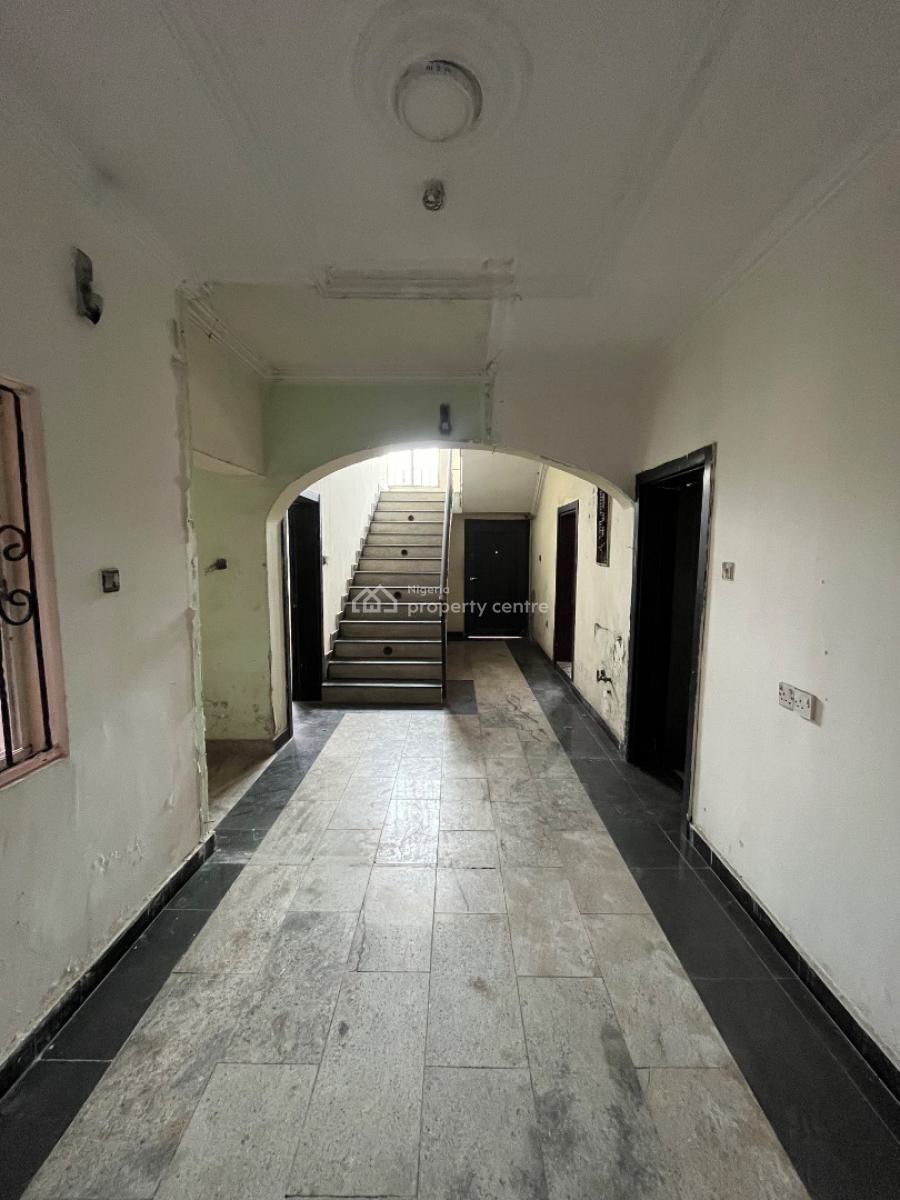 2 Wings of Self Serviced 6bed Semi Detached Duplexes in Lekki, Lekki Phase 1, Lekki, Lagos, Semi-detached Duplex for Rent