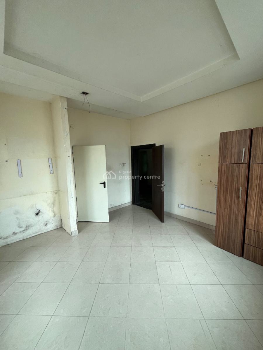 2 Wings of Self Serviced 6bed Semi Detached Duplexes in Lekki, Lekki Phase 1, Lekki, Lagos, Semi-detached Duplex for Rent
