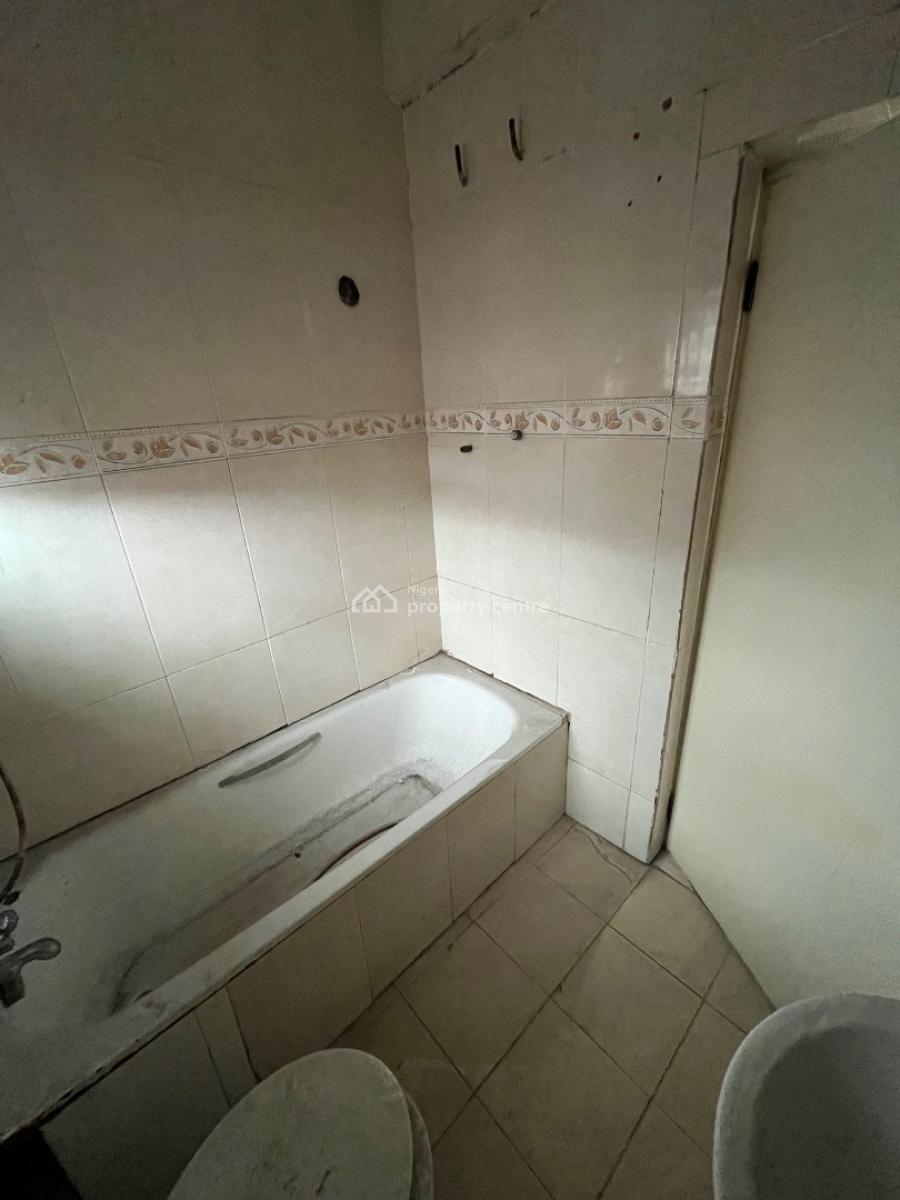 2 Wings of Self Serviced 6bed Semi Detached Duplexes in Lekki, Lekki Phase 1, Lekki, Lagos, Semi-detached Duplex for Rent
