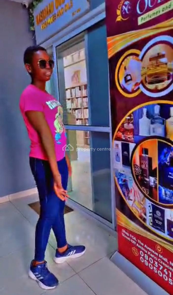 a Standard, Spacious Shop, Wuse 2, Abuja, Shop for Rent