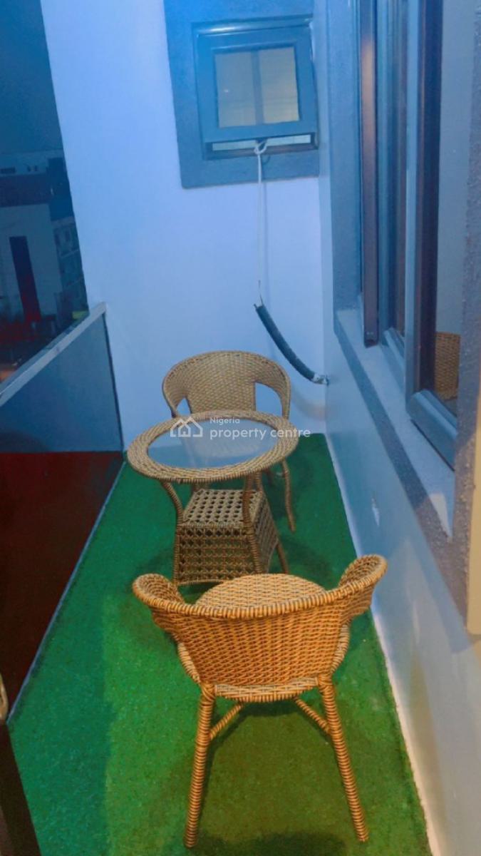 Three Bedrooms Flat Available in a Serene Area, Alagomeji, Yaba, Lagos, Flat / Apartment for Rent