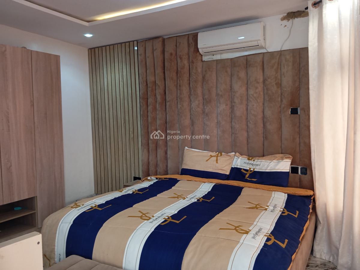 Deluxe & Exquisitely Finished Luxury 3 Bedroom Fully  Apartment + Wif,, Yaba, Alagomeji, Yaba, Lagos, Flat / Apartment Short Let