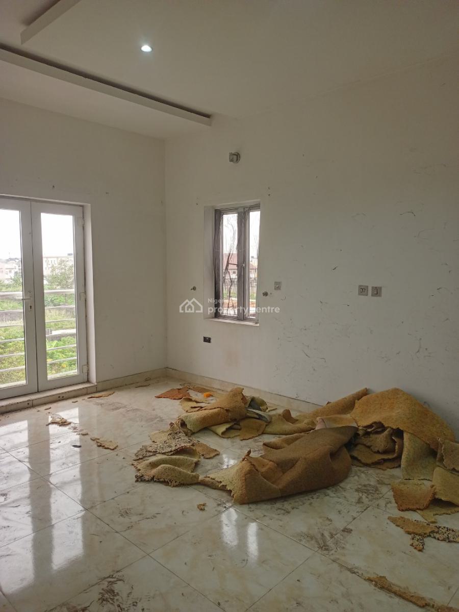 3 Bedroom Flat Upstairs, Lekki Scheme 2 Estate, Ajah, Lagos, Flat / Apartment for Rent