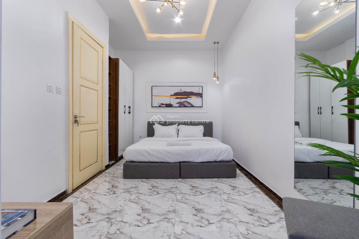 Spacious 3 Bedroom Duplex with Pool,gym and Ps5, Lekki Phase 1, Lekki, Lagos, Flat / Apartment Short Let