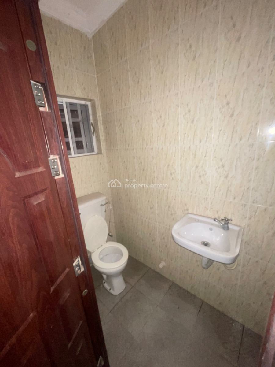 Spacious One  Room Self Con, Gra Phase 1, Magodo, Lagos, Self Contain (single Rooms) for Rent