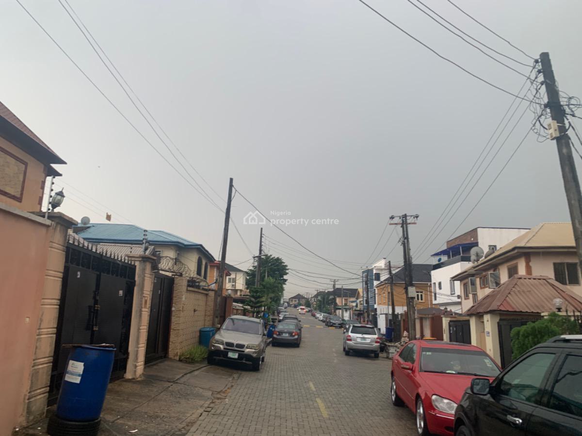 Spacious One  Room Self Con, Gra Phase 1, Magodo, Lagos, Self Contain (single Rooms) for Rent