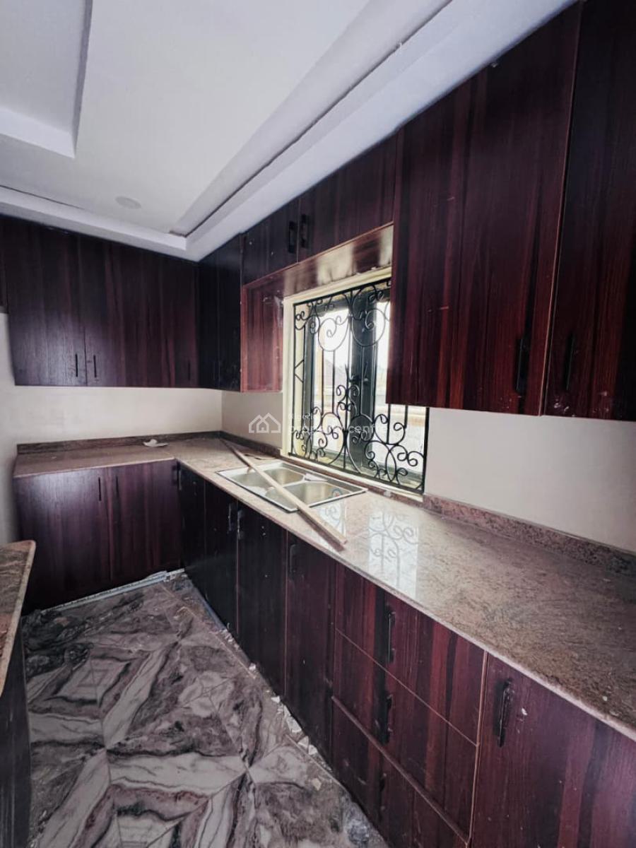 4 Bedroom Self Compound Duplex, Kolapo Ishola Gra, Ibadan, Oyo, Detached Duplex for Rent