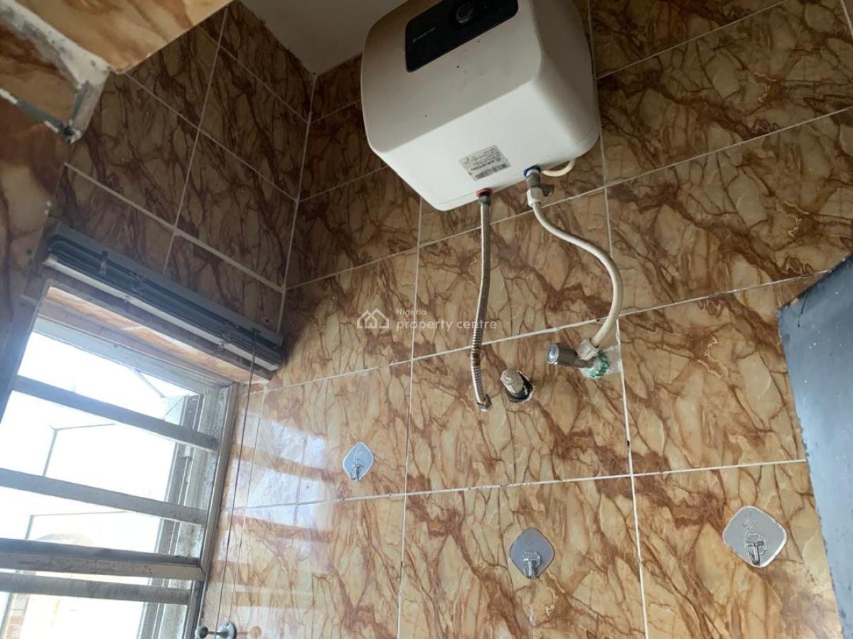 Shared Apartment, Royal View Estate, Ikota, Lekki, Lagos, Self Contain (single Rooms) for Rent