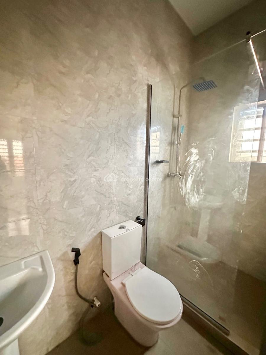 Newly Built 2 Bedroom Apartment, New Road, Lekki, Lagos, Flat / Apartment for Rent