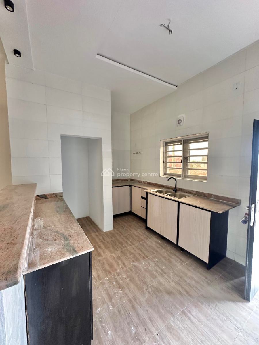 Newly Built 2 Bedroom Apartment, New Road, Lekki, Lagos, Flat / Apartment for Rent