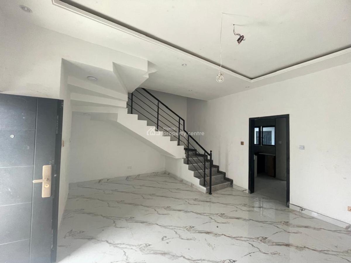 3 Bedrooms Triplex Terraces, Ocean Breeze Ologolo, Ologolo, Lekki, Lagos, Terraced Duplex for Rent