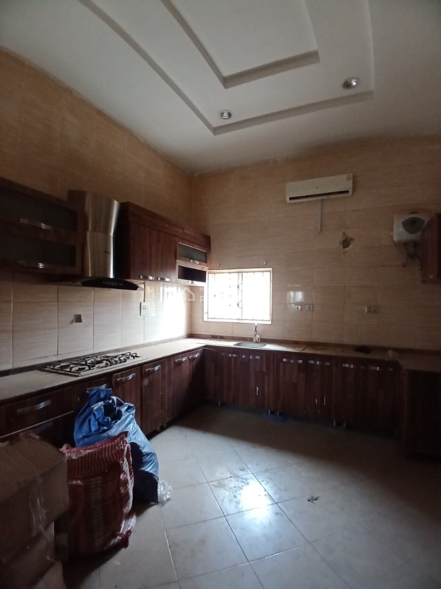 a Newly Built 5 Bedroom Terrace Duplex with 1 Room Bq, Diplomatic Zone, Guzape District, Abuja, Terraced Duplex for Rent