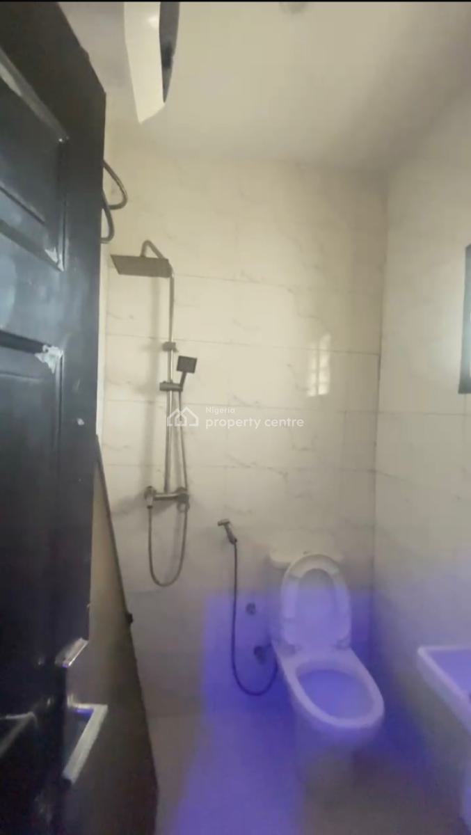 Well Finished Two Bedroom Flat, Gwarinpa, Abuja, Flat / Apartment for Rent