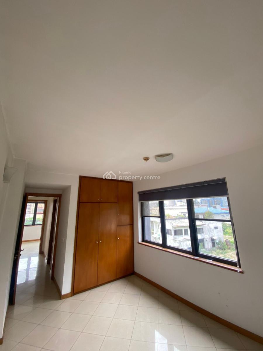 Beautiful 3 Bedroom Flat with Gym and Swimming Pool, Victoria Island (vi), Lagos, Flat / Apartment for Rent