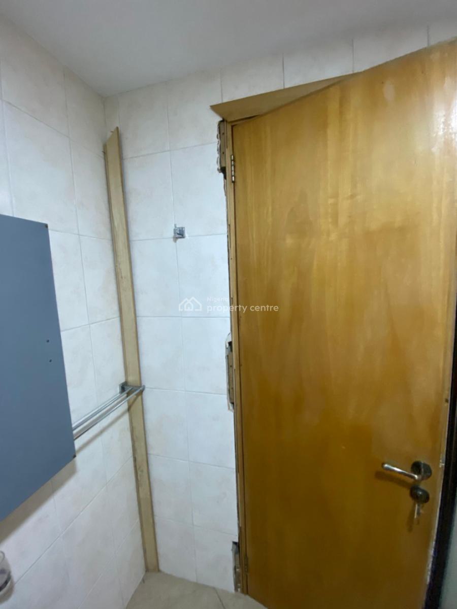Beautiful 3 Bedroom Flat with Gym and Swimming Pool, Victoria Island (vi), Lagos, Flat / Apartment for Rent