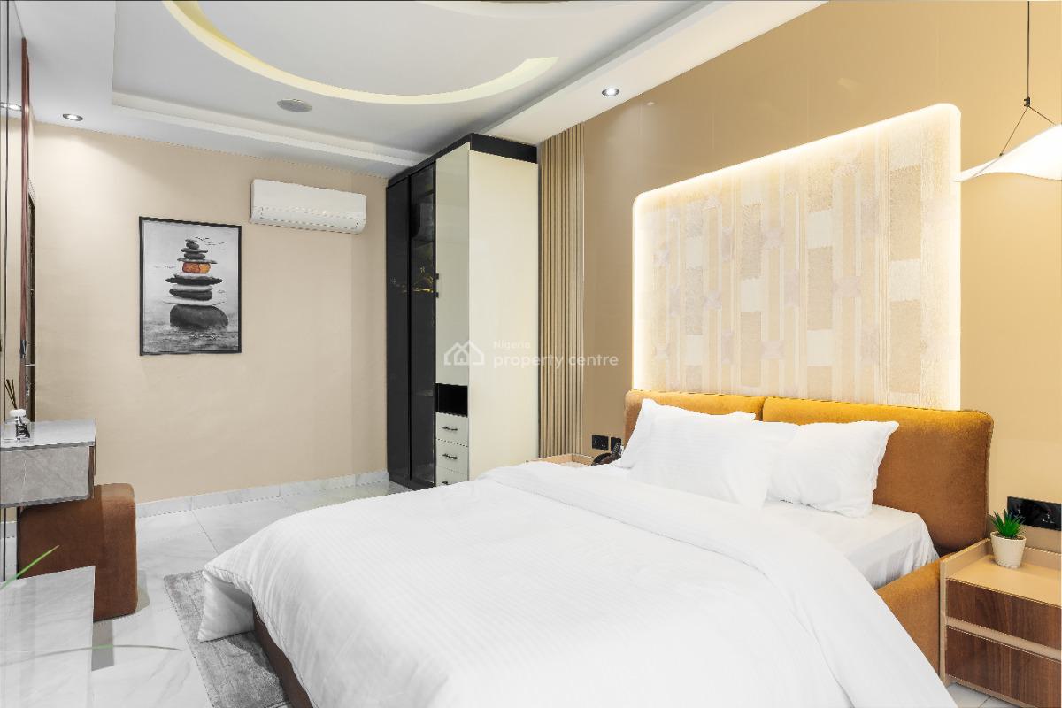 Luxury 3 Bedroon + Private Cinema Apartment, Banana Island Road, Banana Island, Ikoyi, Lagos, Flat / Apartment Short Let