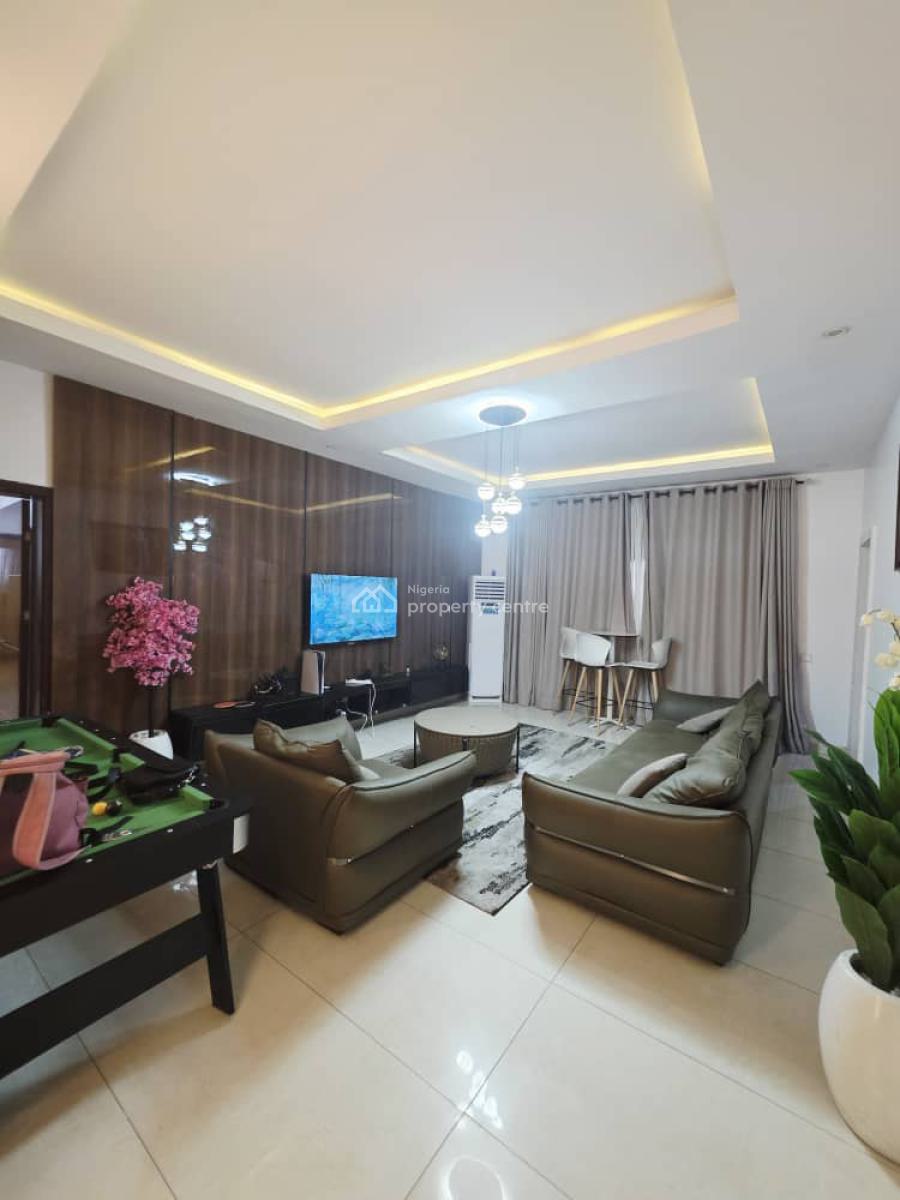 Fully Furnished 4bedroom Penthouse with a Bq, Lekki Phase1 Right Side, Lekki Phase 1, Lekki, Lagos, Flat / Apartment for Rent