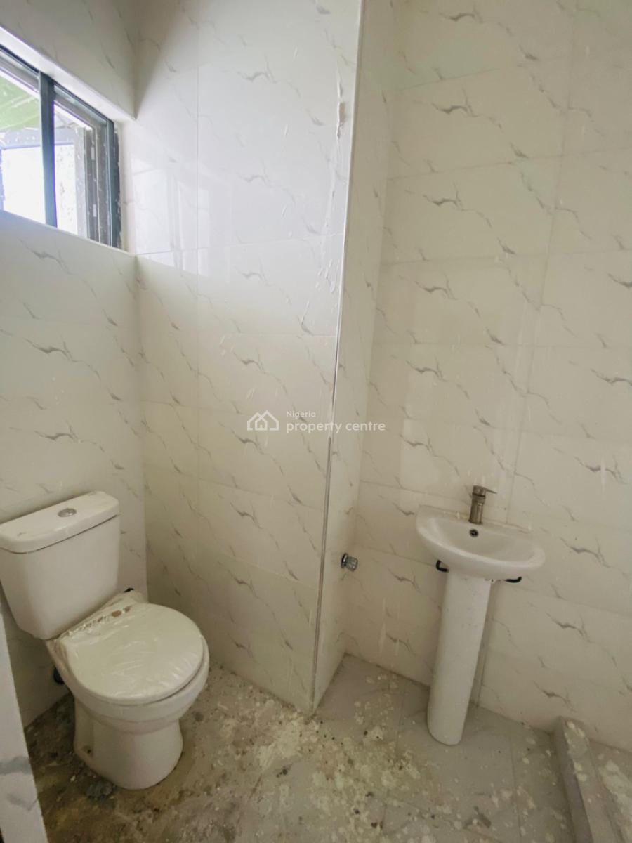 3 Bedroom Apartment, Ogombo, Ajah, Lagos, Flat / Apartment for Sale