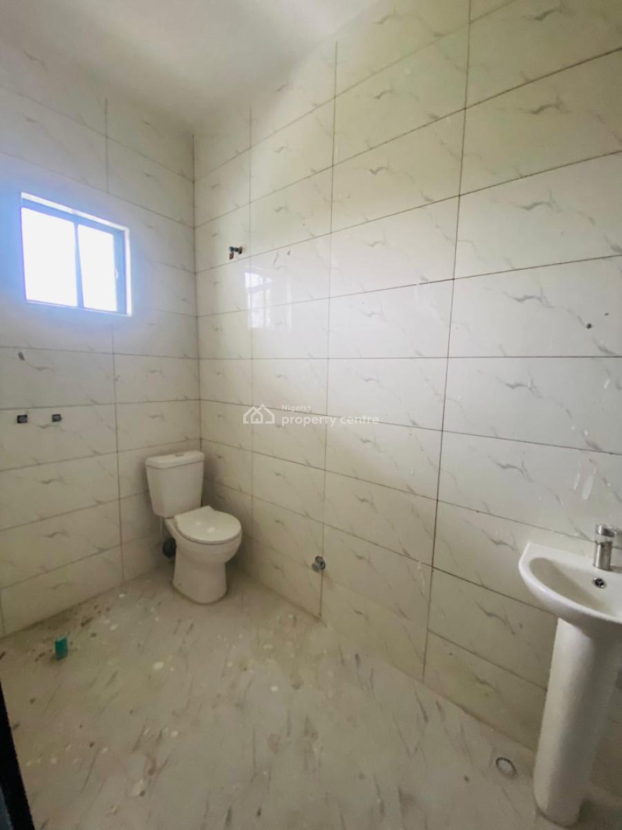 3 Bedroom Apartment, Ogombo, Ajah, Lagos, Flat / Apartment for Sale