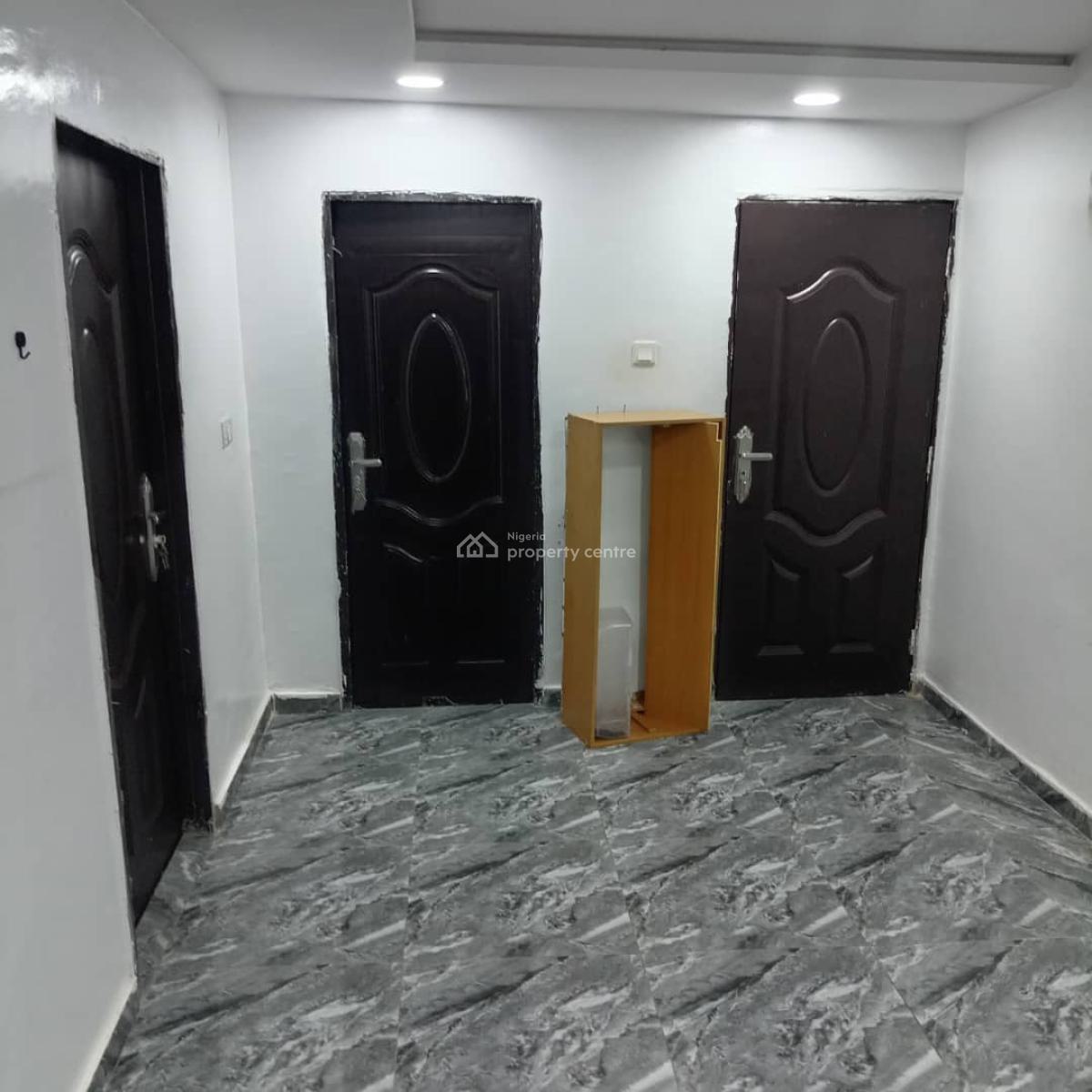Mini Flat Available Bq with Two Toilet, Dolphin, Ikoyi, Lagos, Mini Flat (room and Parlour) for Rent