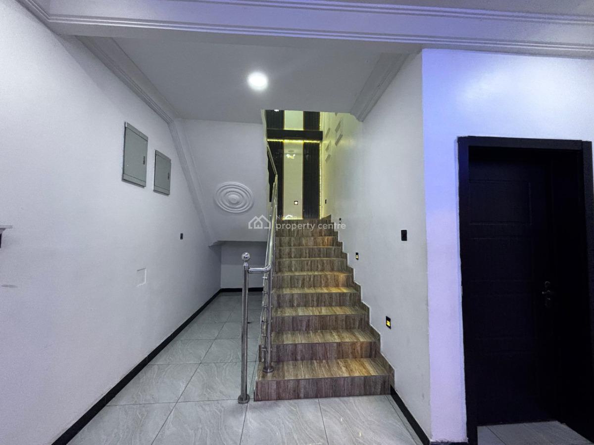 Fully Furnished 4 Bedroom Duplex with Security House, New Garage, Challenge, Ibadan, Oyo, Detached Duplex for Sale