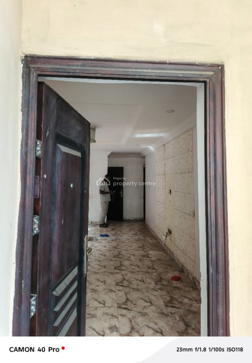 Renovated 2 Bedroom Apartment, Isaac John, Jibowu, Shomolu, Lagos, Flat / Apartment for Rent