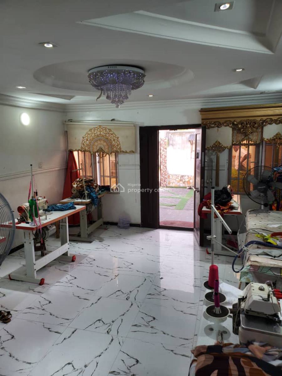 2 Bedroom Bungalow, Abraham Adesanya Estate, Ajah, Lagos, Semi-detached Bungalow for Sale