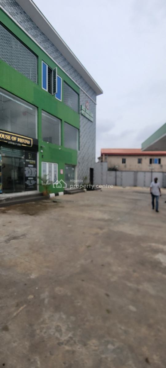 an Office Space Measuring 90sqm( Mini Mart), Orimolade College Road,ogba, Ogba, Ikeja, Lagos, Office Space for Rent