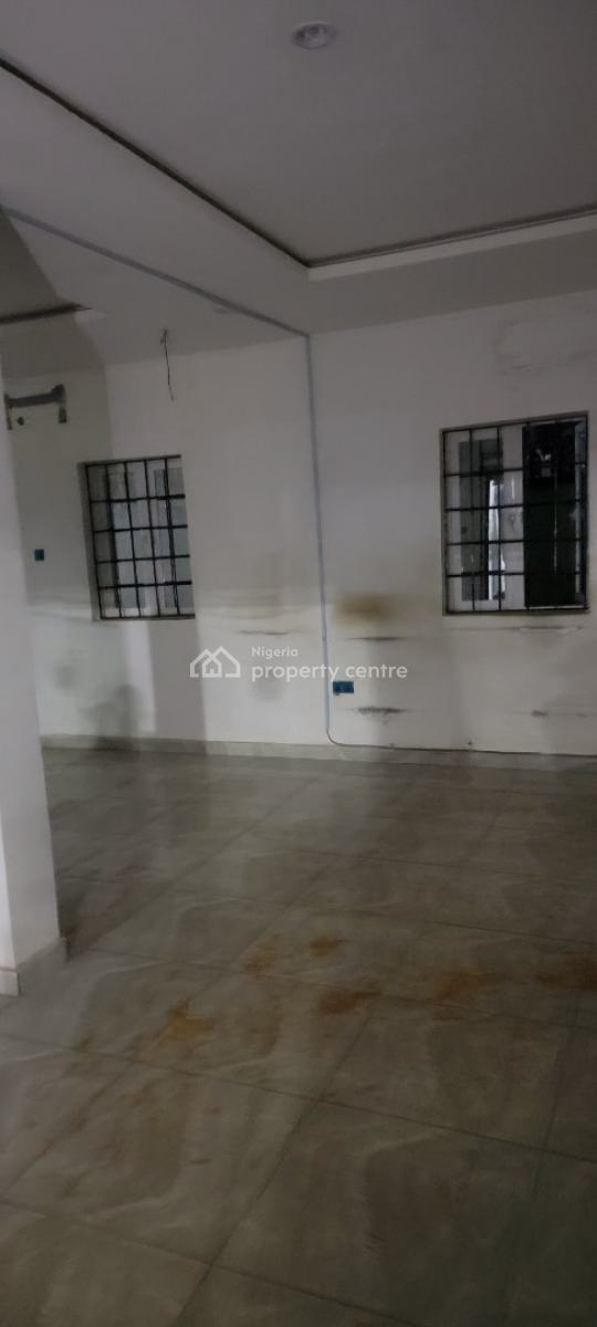 an Office Space Measuring 90sqm( Mini Mart), Orimolade College Road,ogba, Ogba, Ikeja, Lagos, Office Space for Rent