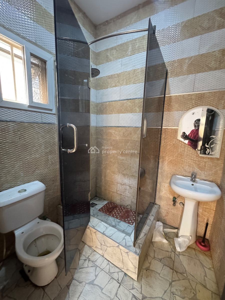 Well Maintained 3bedroom Terrace Duplex with Ba, Lekki Right, Lekki Phase 1, Lekki, Lagos, Terraced Duplex for Rent