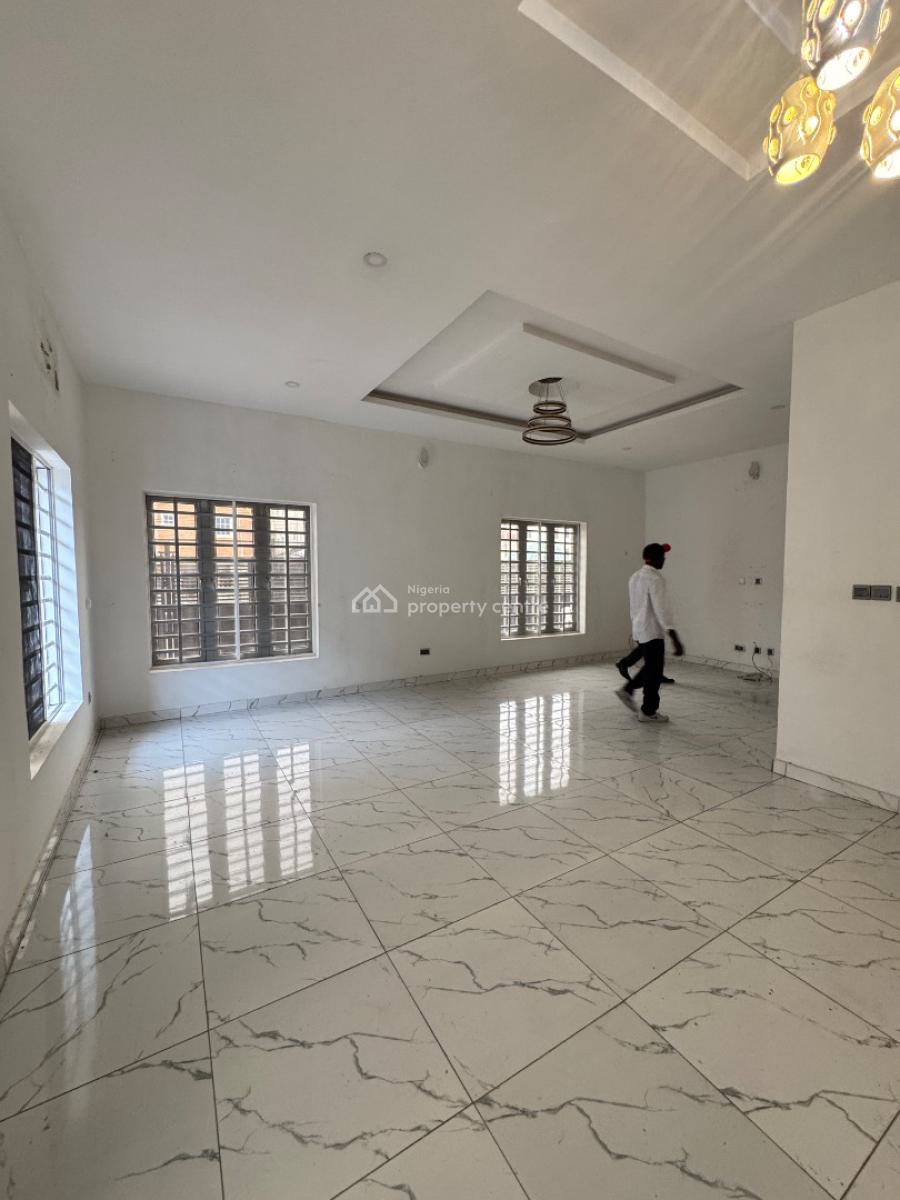 3bedroom Flat on The Ground Floor Suitable for Mixed Used., Oniru, Victoria Island (vi), Lagos, Flat / Apartment for Rent